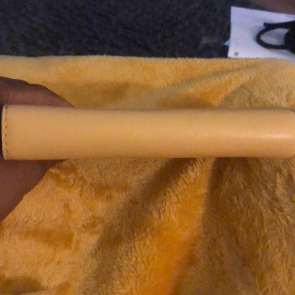 SOLD Michael Kors wallet like new - Picture 4 of 4